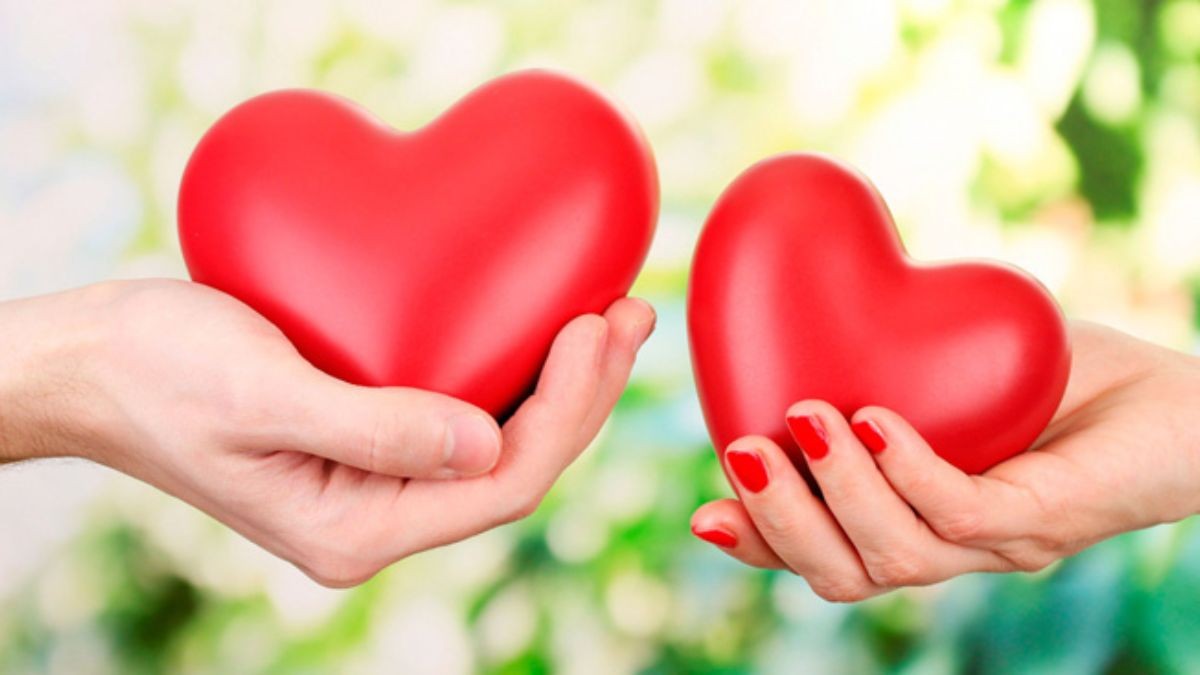 Cảnh sát phong tỏa và khám nghiệm khu vực phát hiện thi thể nạn nhân