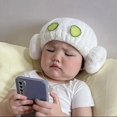 Meme nhăn mặt và nghệ thuật thể hiện sự khó chịu qua hình ảnh