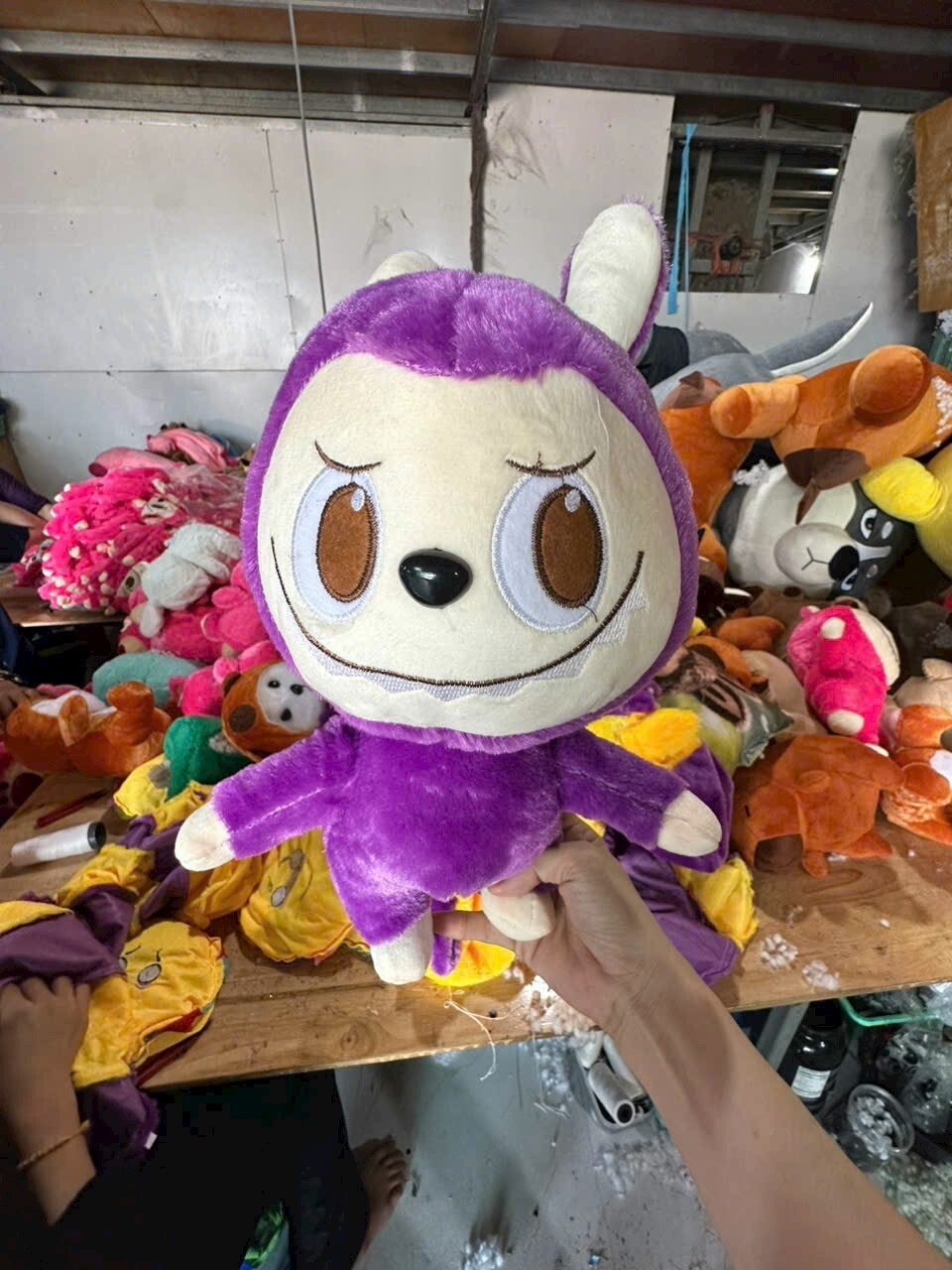 Gấu bông labubu màu tím