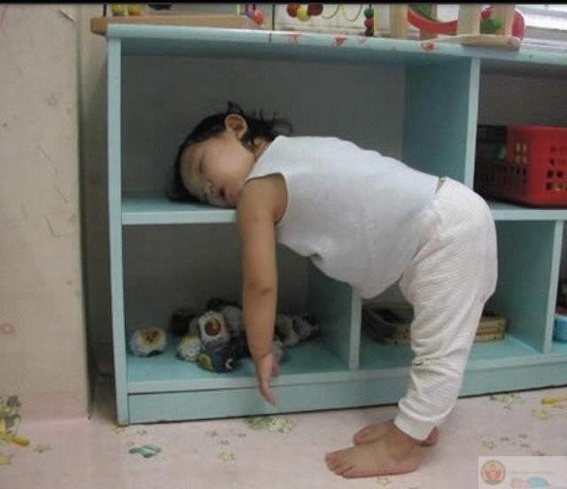 Meme mệt mỏi sáng tạo khiến câu chuyện troll bạn bè thêm phần sinh động thú vị