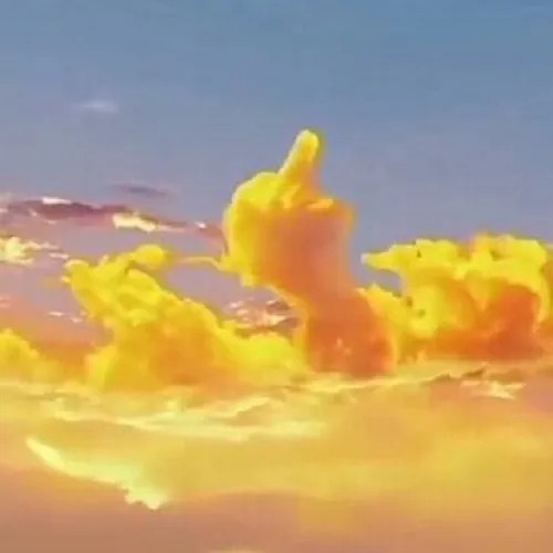 Meme hài đám mây hình ngón tay thối đúng chất lầy