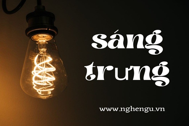 Cảnh một căn phòng sáng rực ánh đèn, đồ vật hiện lên rõ nét.