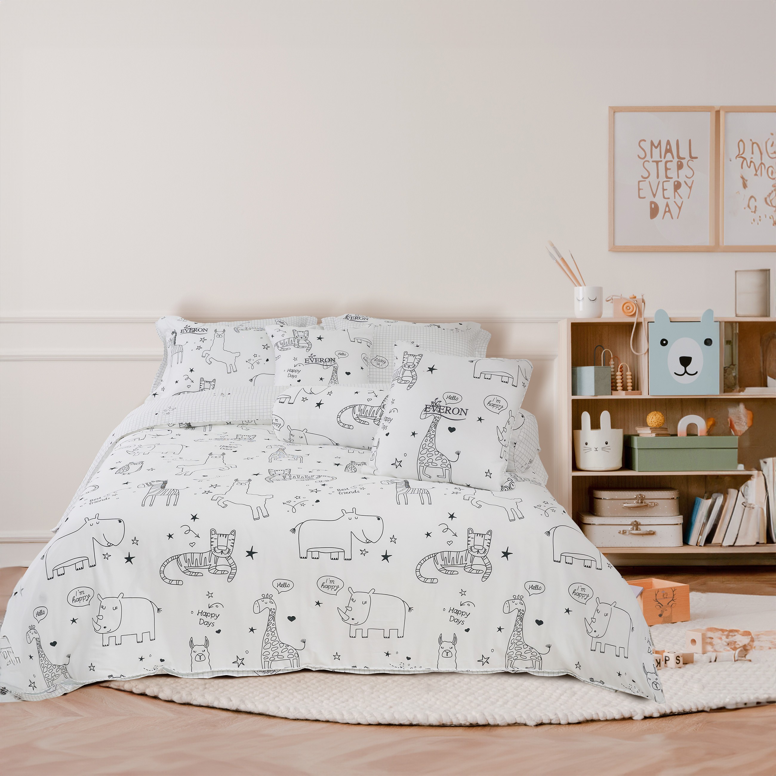 Bộ chăn ga CPC25024 với gam màu trắng tinh khiết, chất liệu Cotton thoáng mát
