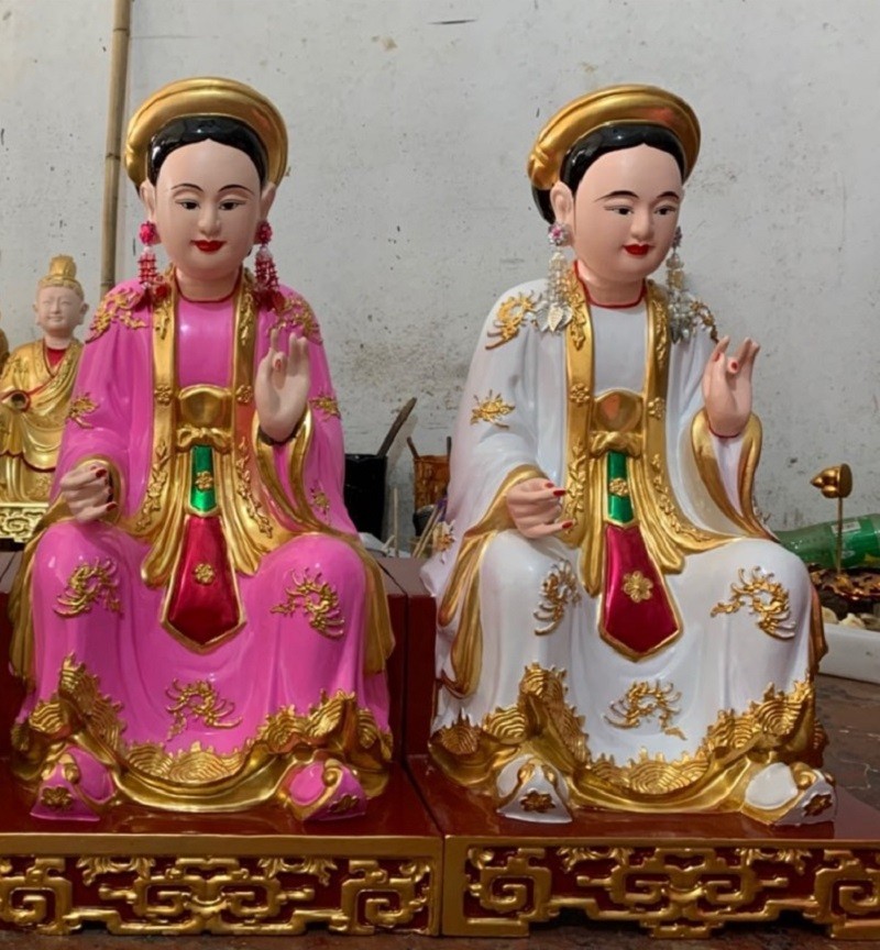 Thờ tượng Cô Bơ
