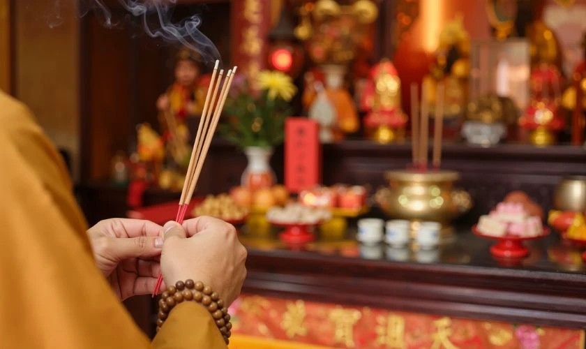 Văn khấn ngày 30 Tết trong nhà