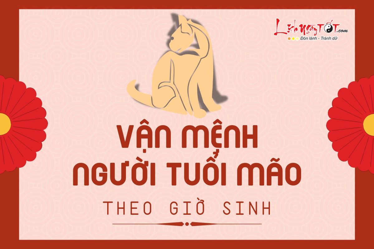 Cảnh sát phong tỏa và khám nghiệm khu vực phát hiện thi thể nạn nhân